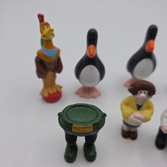 Wallace & Gromit and Chicken Run Figurine Set - Picture 6 of 13